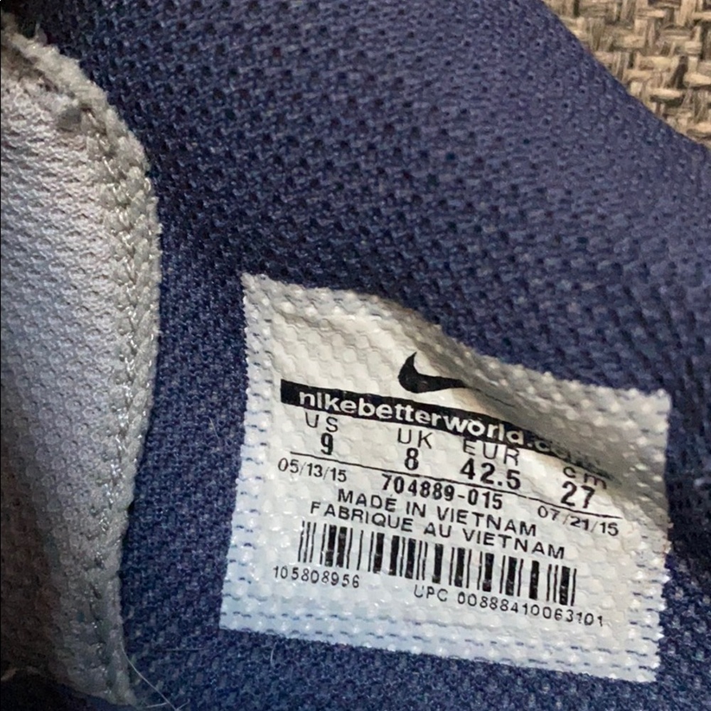 Nike Dual Fusion Gym Shoes - Picture 7 of 7